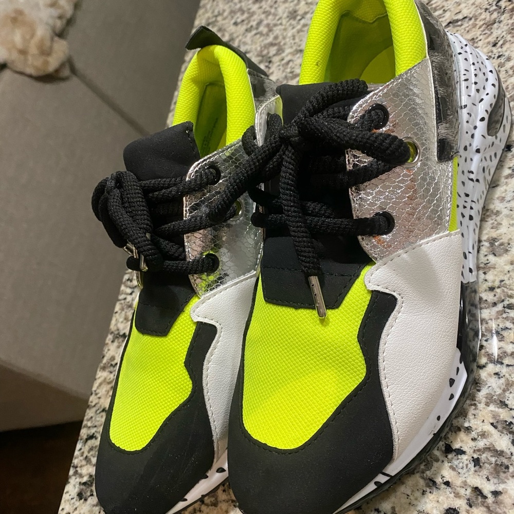 Steve Madden Cliff sneaker women’s 8.5